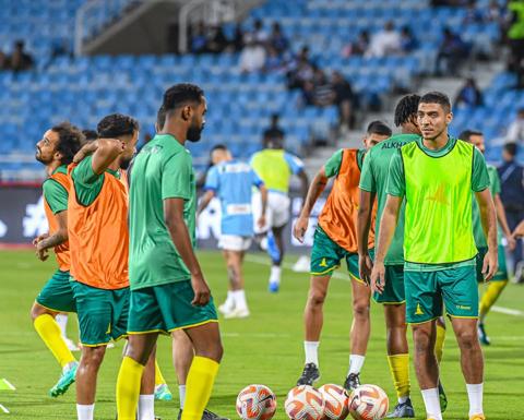 بعد رحيله عن الأهلي من شهور.. محمد شريف يكشف