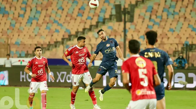 الأهلي يحقق فوزًا مثيرًا على الزمالك