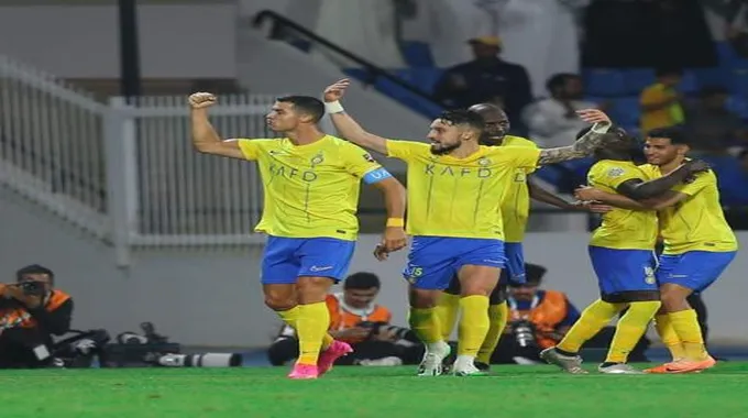 التشكيل الرسمي لمباراة الهلال ضد النصر بنهائي