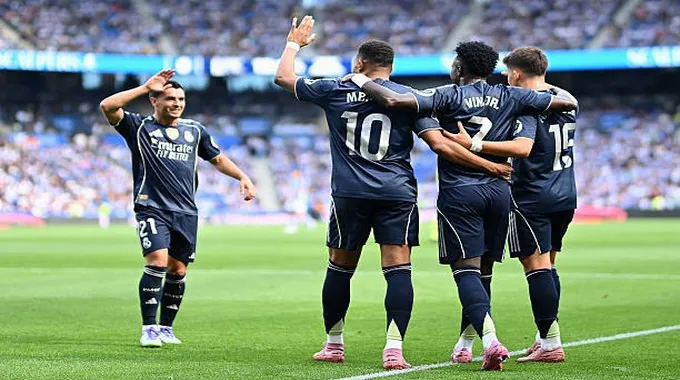 أولمبيك مارسيليا يستعد لمواجهة باريس سان جيرمان