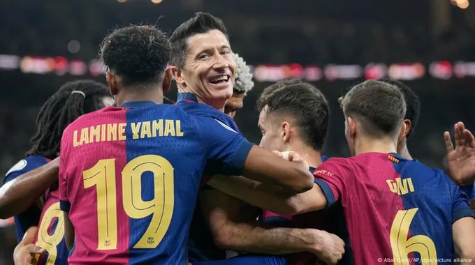 برشلونة يسعى لحماية لامين جمال من الإصابات