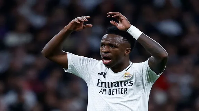تجديد عقد فينيسيوس جونيور مع ريال مدريد