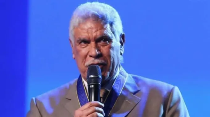 رسائل دعم للمدرب حسن شحاتة في أزمة صحية