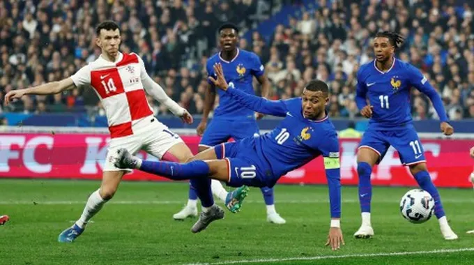 فرنسا تسعى للتأهل لكأس العالم 2026