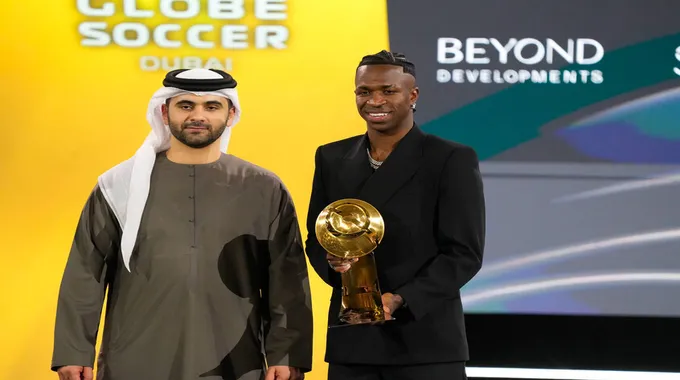 فينيسيوس جونيور يشكر مبابي بعد الفوز الكبير