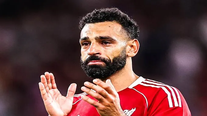 لحظات مؤثرة لمحمد صلاح بعد مباراة بورنموث