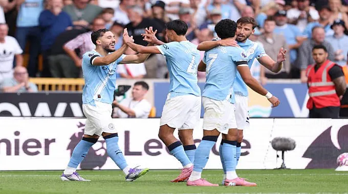 مانشستر سيتي يبدأ مشواره في الدوري الإنجليزي